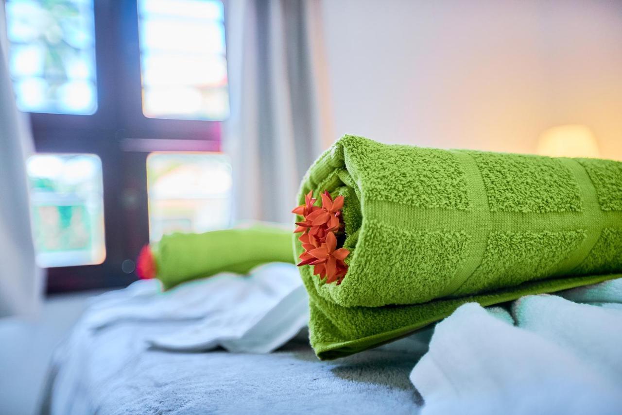 Sol Caribe Suites - Playa Los Corales - Beach Club, Wifi, Swimming Pool - Calle Aruba Punta Cana Zewnętrze zdjęcie