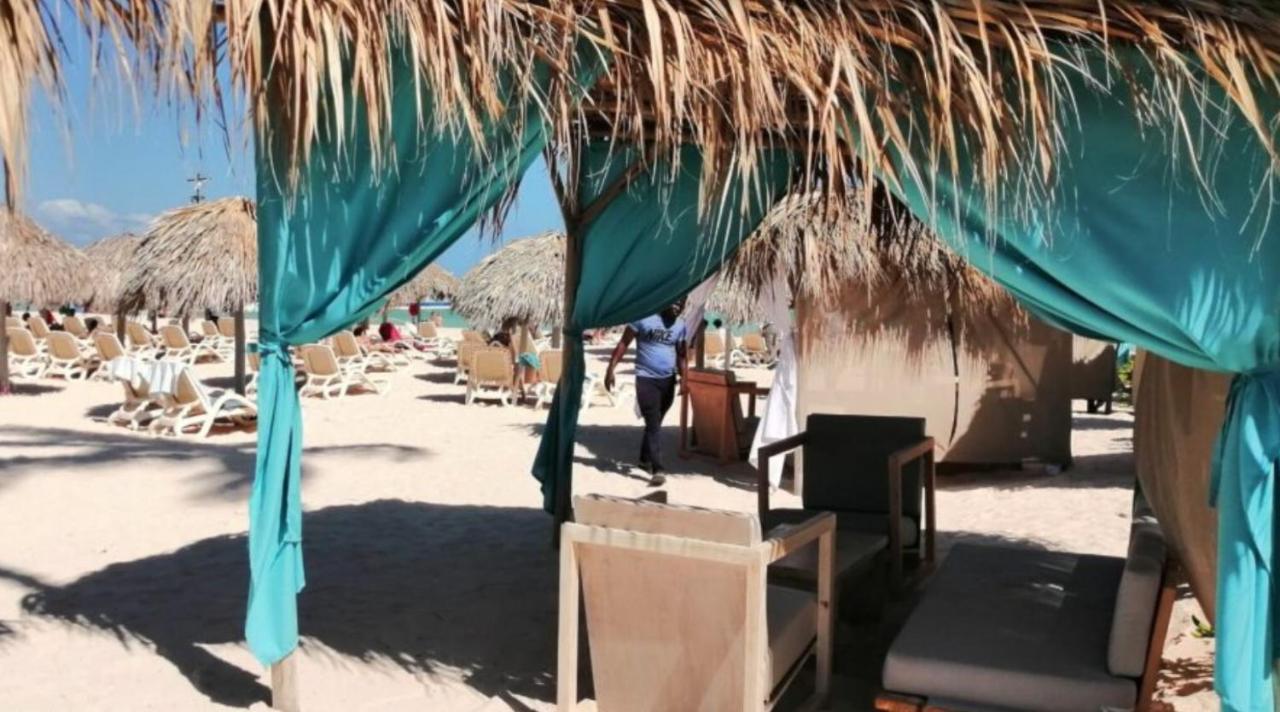 Sol Caribe Suites - Playa Los Corales - Beach Club, Wifi, Swimming Pool - Calle Aruba Punta Cana Zewnętrze zdjęcie